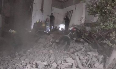 تواصل أعمال رفع أنقاض عقار شبرا المنكوب واستمرار إخلاء العقارات المجاورة