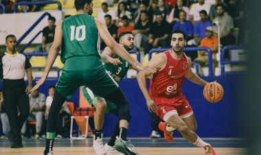 "سلة الأهلي" يتوج بكأس السوبر على حساب الاتحاد