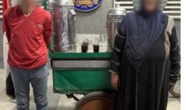 القبض على بائع عصير وسيدة لأحتيالهما على المواطنيين بزعم توزيع مشروبات مجانا وقت الإفطار بميدان رمسيس