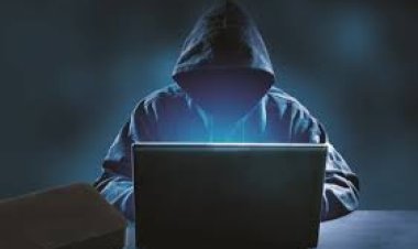 سقوط تشكيل عصابى لسرقة  بيانات عملاء البنوك  فى المنيا 