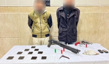 سقوط 4 عاطلين بحوزتهم كميات من مخدري الحشيش والهيروين وأسلحة