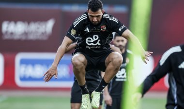 تريزيجيه ينتظم في تدريبات الأهلي بعد تعافيه من الإصابة
