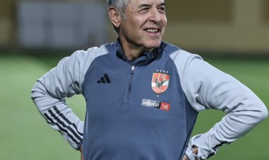 تشكيل الأهلي الرسمي لمواجهة البنك في الدوري الممتاز