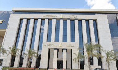 قبل تنصيب الرئيس السيسي.. وزارة العمل تستعرض تقريرًا بشأن عملها في 10 سنوات