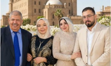 عمر ويارا يحتفلان بزفافهما السعيد في أحضان التاريخ