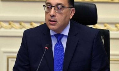 رئيس الوزراء يستهل زيارته لبورسعيد بتفقد المنطقة الصناعية ومصنع إطارات السيارات