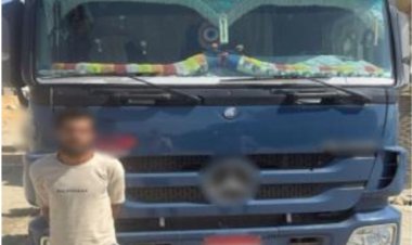 ضبط سائق سيارة نقل  لتسببه فى وفاة شاب وإصابة والده وشقيقه بأحد شوارع البساتين