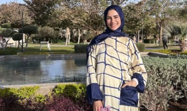 بإسدال الصلاة.. الفنانة ولاء شريف تهنئ متابعيها بعيد الفطر