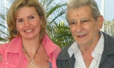 «مكانك في قلبي بيكبر يوم بعد يوم».. يسرا تحيي ذكرى رحيل المخرج يوسف شاهين