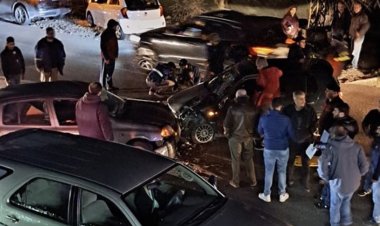 عاجل.. إصابة 14 شخصاً فى حادث تصادم على طريق أسيوط الغربى 