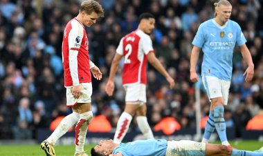 هدية ثمينة لليفربول.. مانشستر سيتي وآرسنال يتعادلان في قمة البريميرليج