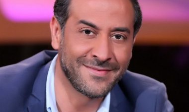 ضرب حتى الإغماء.. أول صورة للفنان السوري عبدالمنعم عمايري بعد الاعتداء عليه