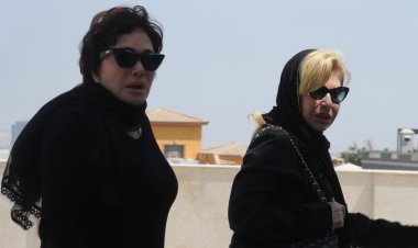 لبلبة وبوسي شلبي وهالة سرحان.. أول الحضور بجنازة هاني شاكر في الشيخ زايد