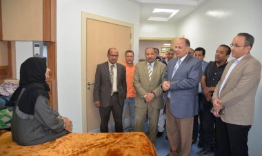 محافظ أسيوط يزور مصابي غزة بمستشفى جامعة الأزهر ويشيد بجهود الرئيس في مساندة الشعب الفلسطيني