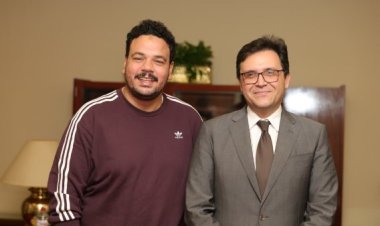 وزير الثقافة يبحث التعاون الفني مع الفنان مصطفى غريب لدعم الإبداع الشبابي