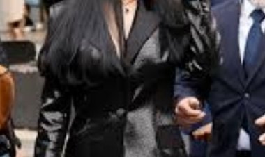 هيفاء وهبي ترتدى 3 ساعات فاخرة  بأسبوع الموضة فى باريس