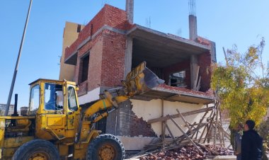 حملات على الإعلانات المخالفة ومخالفات البناء والعشوائية بـ3 مدن جديدة