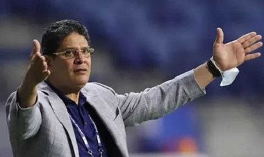 رسميا.. الزمالك يعلن رحيل أيمن الرمادي