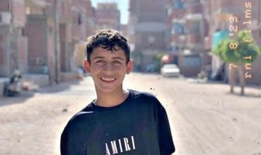 بعد طعنه غدرًا داخل عزاء.. حكاية ياسين ابن خالة الشاعر الغنائي أحمد غريب