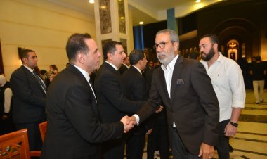 بالصور| نجوم الفن والإعلام وكوكبة من رجال الأعمال في عزاء ابنة وحفيدة شقيق أشرف شيحة رجل الأعمال