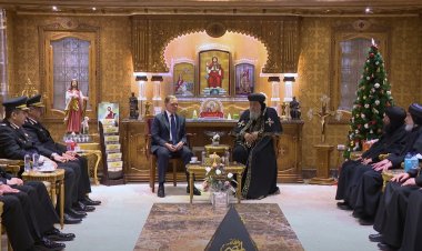وزير الداخلية يهنئ البابا تواضروس بعيد الميلاد