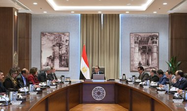 رئيس الوزراء يتابع موقف تدبير احتياجات القطاع الصحي