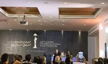  حسين فهمي يعلن تفاصيل الدورة الـ45 من مهرجان القاهرة السينمائي