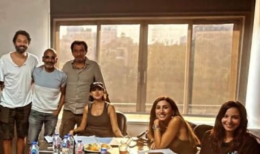 أيمن بهجت قمر يكشف عن بوستر "الهنا اللي أنا فيه"