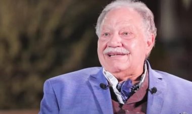 يحيى الفخراني يهنئ خالد العناني: مبروك لمصر.. ولو لم يفز لخسرت اليونسكو