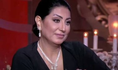 إنذار رسمي لنقيب الممثلين لحماية وفاء عامر من حملات التشويه