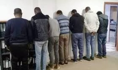 ضبط عنصر إجرامي بحوزته 13 بندقية و7 فرد خرطوش بأسيوط 