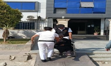 الشرطة تنقل مسن غير قادر على الحركة للمستشفى بمدينة بدر 