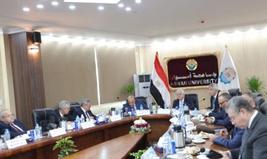 وزير التعليم العالي يوجه بسرعة إعلان نتائج امتحانات نهاية الفصل الدراسي الأول