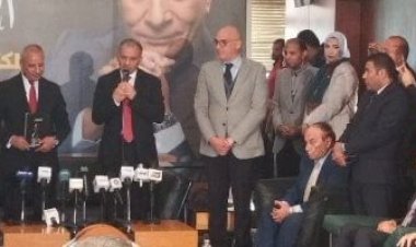 بحضور نخبة من الشخصيات العامة والإعلامية..  الإعلامي أحمد موسى يحتفل بصدور كتابه الجديد " أسرار "