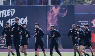 بمشاركة معلول وبن شرقي.. الأهلي يبدأ الاستعداد لمواجهة الزمالك