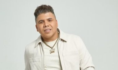 عمر كمال: أقبل الزواج من المطلقة.. ومالها المطلقة؟