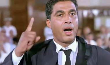 في ذكرى رحيله.. مؤرخ فني: أحمد زكي إمبراطور صنع مدرسة فنية في التمثيل