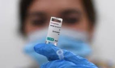 بعد اعتراف الشركة المنتجة بمضاعفاته.. «هيئة الدواء»: أسترازينيكا غير محظور في مصر حتى الآن