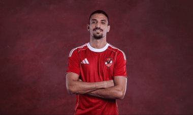 الأهلي يمدد عقد طاهر محمد طاهر حتى 2029‏