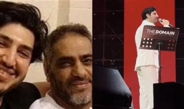 محمد فضل شاكر يحتفل بخروج والده من الحبس في حفله بالأردن