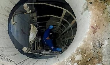 سقوط سيدة داخل بئر صرف صحي على عمق 12 بطريق القطامية