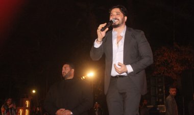 بالصور.. مصطفى حجاج يحيي أولى ليالي رمضان بخيمة "الباشا"