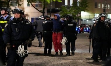 اشتباكات ما بين شرطة لوس أنجلوس وبين الطلبة بعد اقتحام اعتصامهم بجامعة كاليفورنيا