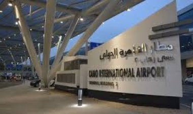 كاميرات المراقبة تكذب فيديو لـ شخص زعم استبدال أمواله بمطار القاهرة
