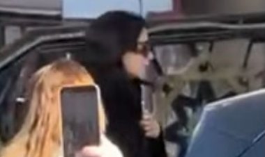 بكلمات مؤثرة.. مي عمر تنعى والدها وتشييع الجنازة بمسجد الشرطة بالشيخ زايد