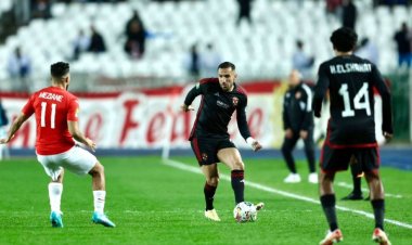 بالفيديو.. بعثة الأهلي تصل القاهرة بعد التعادل أمام بلوزداد الجزائري