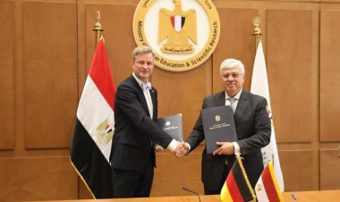 وزير التعليم العالي يستقبل وزير العلوم والسياحة والثقافة بولاية ساكسونيا الألمانية لبحث التعاون المشترك