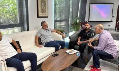 اتحاد الكرة يستقبل جهاز منتخب الشباب الجديد بقيادة "ميكالى" 