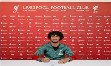 ليفربول يعلن التعاقد مع لاعب مصري جديد