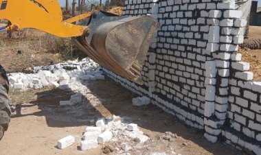 تنفيذ إزالة فورية لحالة بناء مخالف بمركز ومدينة القصاصين الجديدة في الإسماعيلية